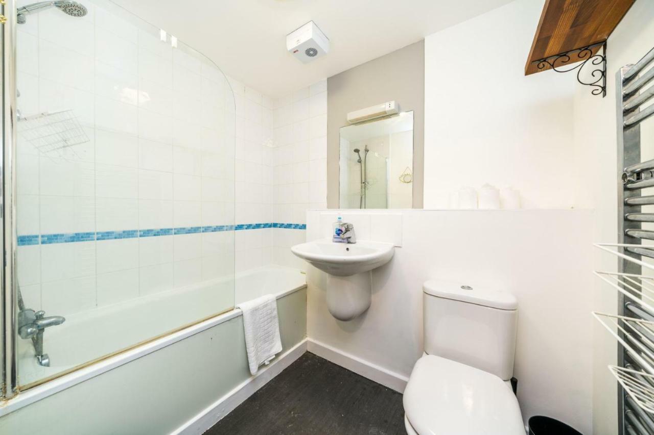 2 Bed Apartment, Shoreditch - Sk Лондон Экстерьер фото